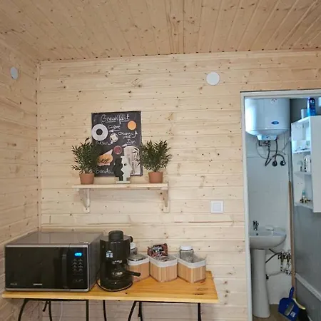 Romantikus Erdei Kunyho Jakuzzival Heviz Koezeleben *