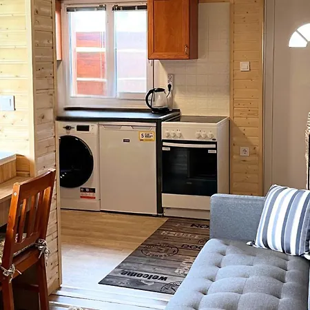 Apartmán Romantikus Erdei Kunyho Jakuzzival Heviz Koezeleben