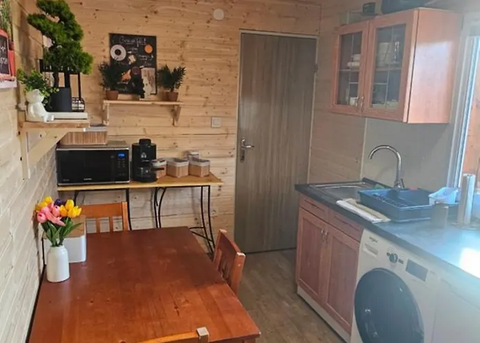 Romantikus Erdei Kunyho Jakuzzival Heviz Koezeleben Rezi