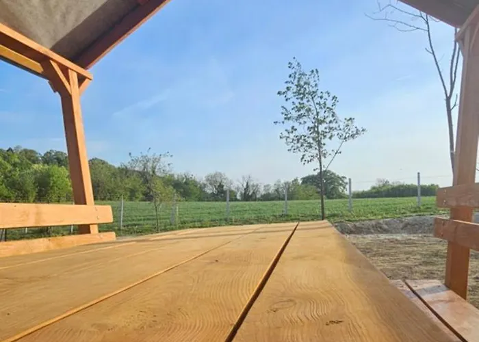 Romantikus Erdei Kunyho Jakuzzival Heviz Koezeleben Lejlighed Rezi