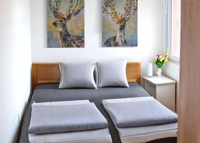 Romantikus Erdei Kunyho Jakuzzival Heviz Koezeleben Apartment *